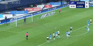 1745672023414060494.gif 马莱莱点球.gif